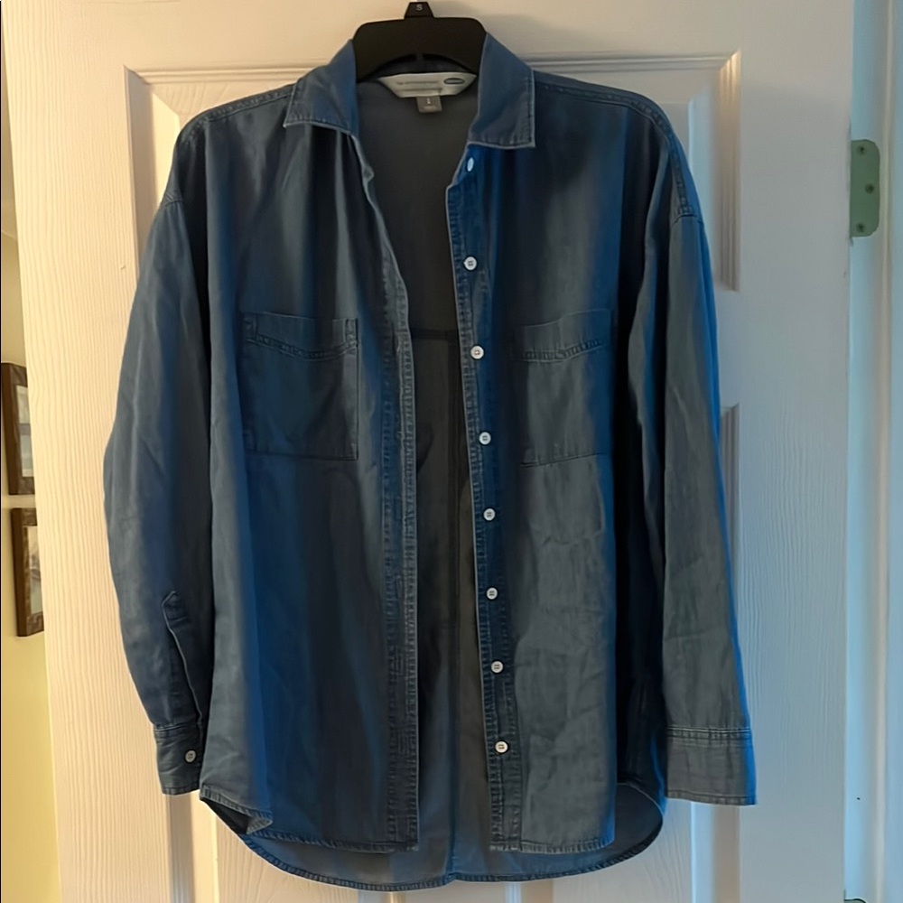 Old Navy Women’s Light Blue Shirt Jacket